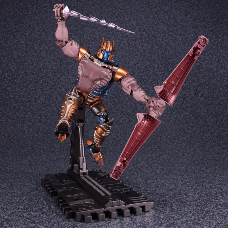 Illustration for article titled This Beast Wars Action Figure Does Its Best Character Justice